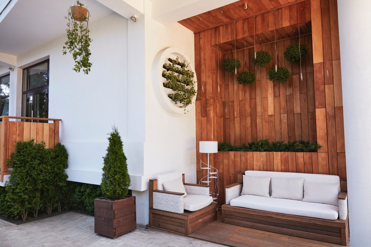 РЕСТАРТ ЗДОРОВЬЯ В MAYRVEDA Kislovodsk 5*

MediSpa-отель MAYRVEDA Kislovodsk 5* сочетает западные и восточные подходы в оздоровлении организма, дополняя их локальными ресурсами Кавказских Минеральных Вод