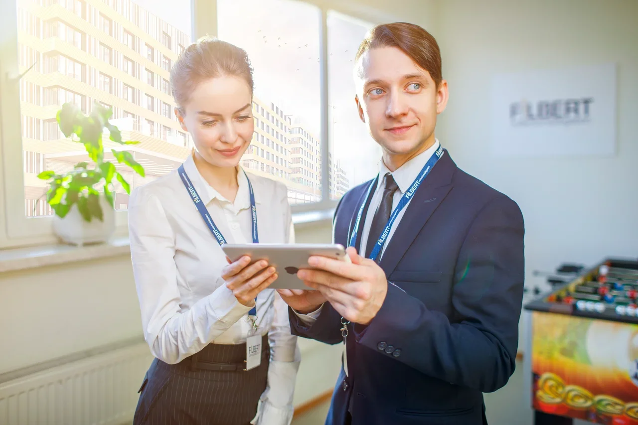 "Филберт" - коллекторское агентство.