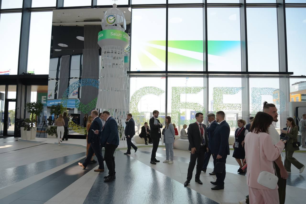 Как сообщают организаторы ПМЭФ, на мероприятии сегодня будет временно отсутствовать доступ в Интернет с мобильных устройств из-за проведения технических работ