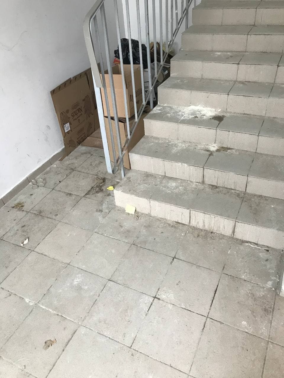 #НАМПИШУТ
Как выяснилось, от качества обслуживания Управляющей Компании «Эталон» страдают не только собственники жилых помещений, но и собственники и арендаторы коммерческих помещений