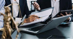 Сохранение семейного имущества и решение проблем с долгами при банкротстве супруга: советы юристов