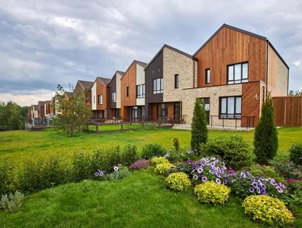 Во Владимирской области, в 2,5 ч езды от Москвы основатель Askona Life Group Владимир Седов строит новый город – Доброград