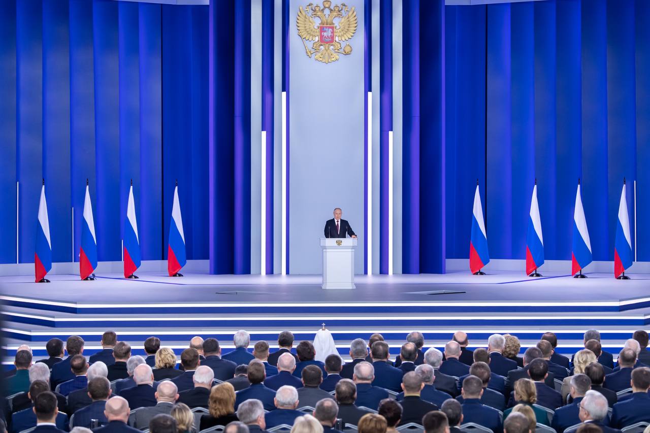 В своем послании Президент России Владимир Владимирович Путин подвел итоги нынешнего сложного периода в жизни страны, дал оценку работе всех органов власти