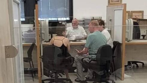 Бывший глава Роснано Анатолий Чубайс получил теудат-зеут в отделении МВД в Ноф ха-Галиле и стал гражданином Израиля, оформив это в маленьком городке на периферии страны